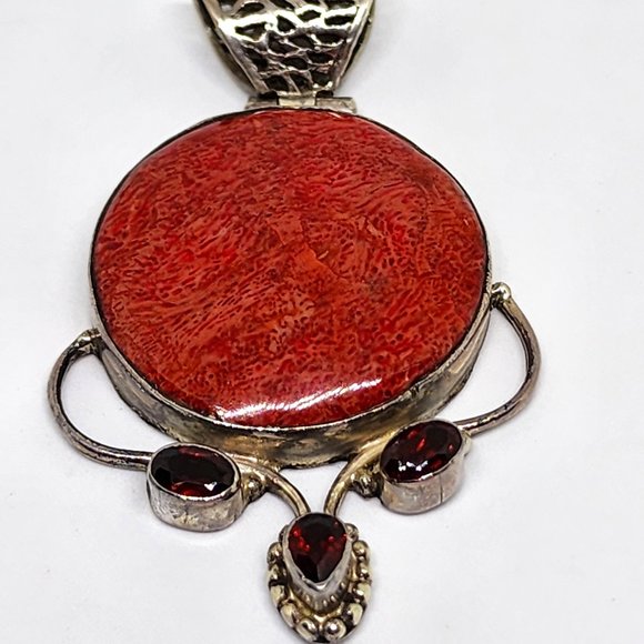 Vintage Red Jasper and Garnet Handmade Sterling Silver Pendant 13.7 grams - Picture 5 of 5